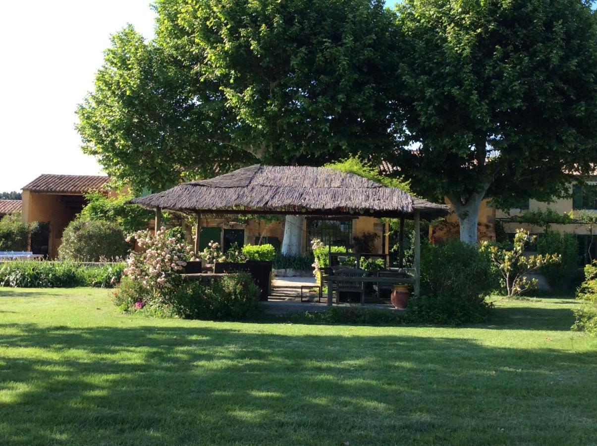 La bergerie de Castellan Bed and Breakfast Verquieres Esterno foto